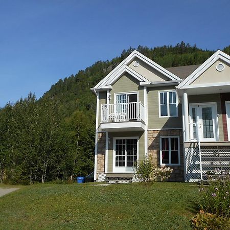 Condo Mont-Edouard LʼAnse-Saint-Jean Eksteriør billede